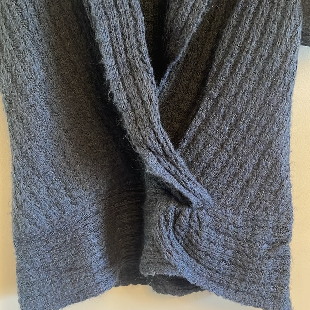Shawl Collar Short Sleeve Faux Wrap Sweater - sz M - Picture 4 of 7